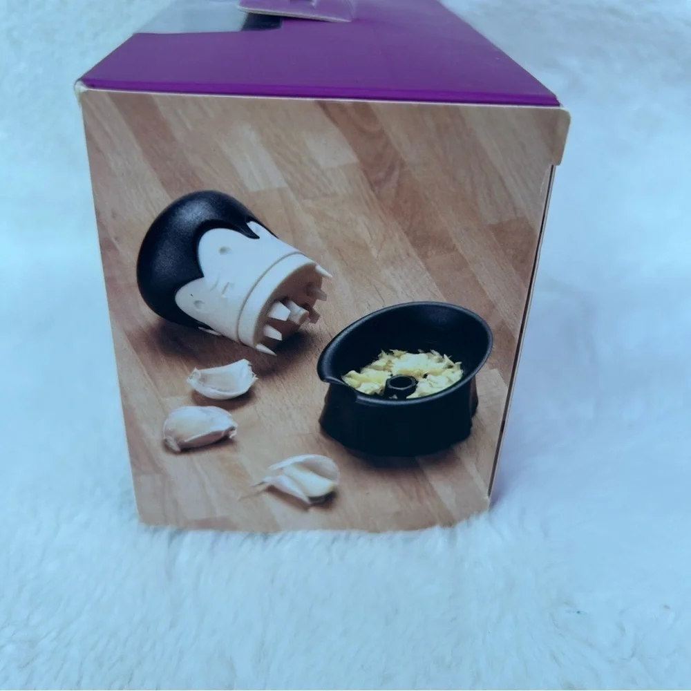 OTOTO NIB Gracula Garlic Crusher